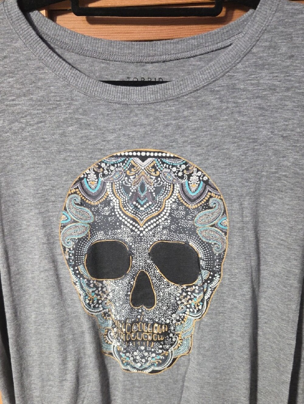 Torrid Gray Short-Sleeve Skull Graphic Tee with Turquoise & Gold Accents - Picture 4 of 7